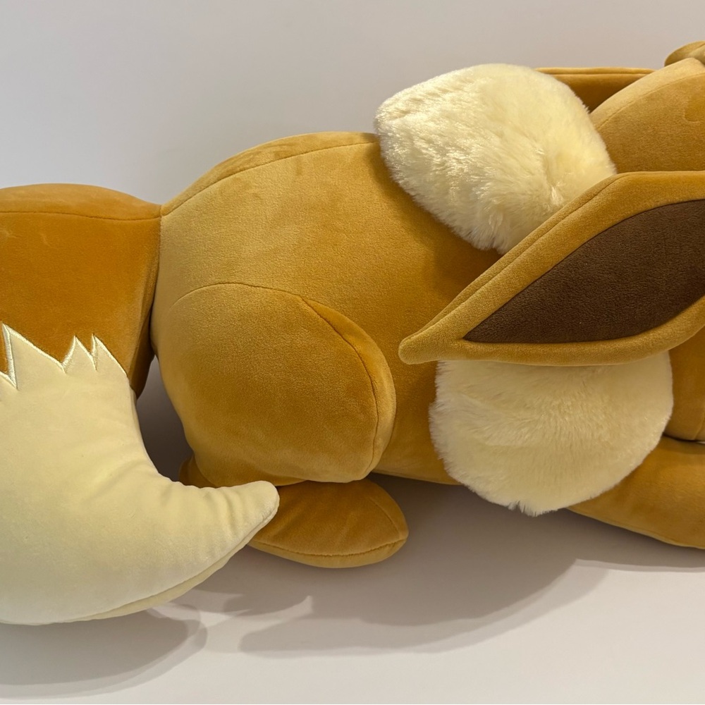 Pokemon Eevee Jazwares Offivial Plush NWT - Picture 4 of 6